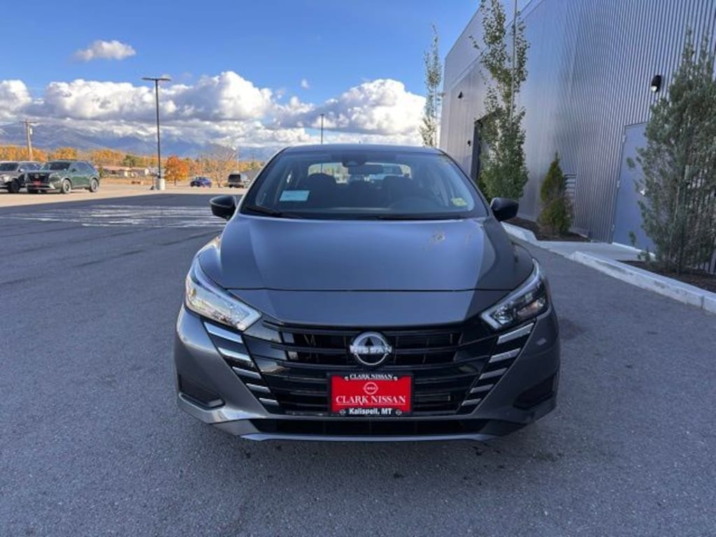 New 2025 Nissan Versa 1.6 S Sedan