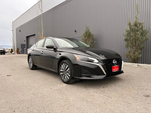 2025 Nissan Altima SV's photo