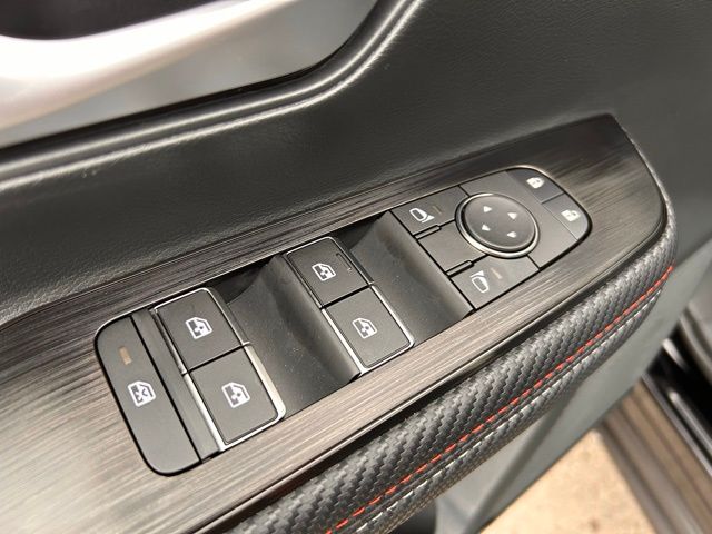 2025 Nissan Kicks SR AWD - Photo 30