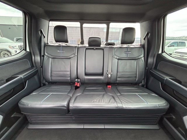 2025 Ford F-350 Super Duty Platinum - Photo 49