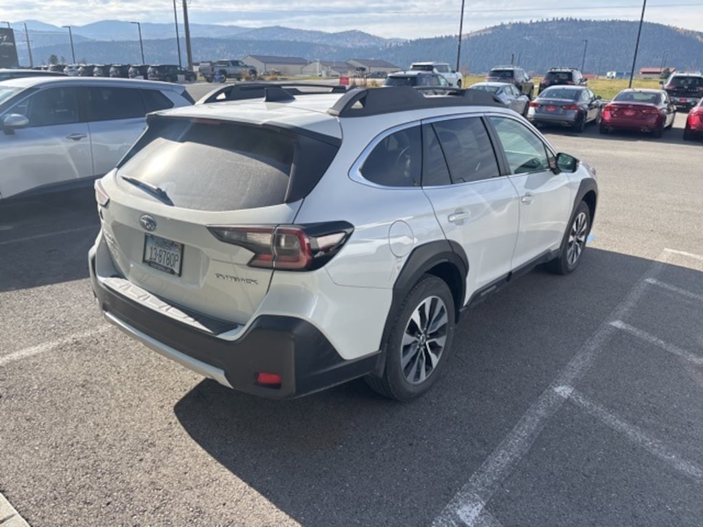 Used 2023 Subaru Outback Limited SUV