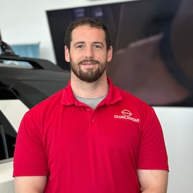 Staff member Garret Hadley from ID_5c52e7