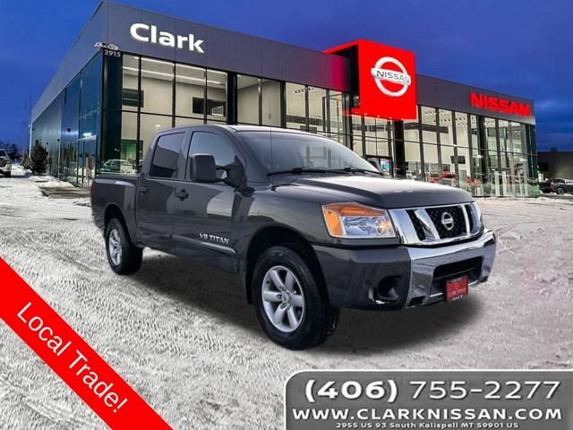 2012 Nissan Titan SV's photo