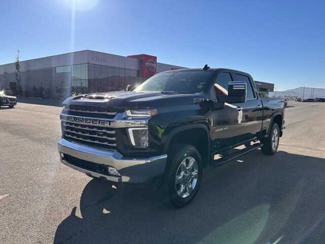 2021 Chevrolet Silverado 2500HD LTZ photo 3
