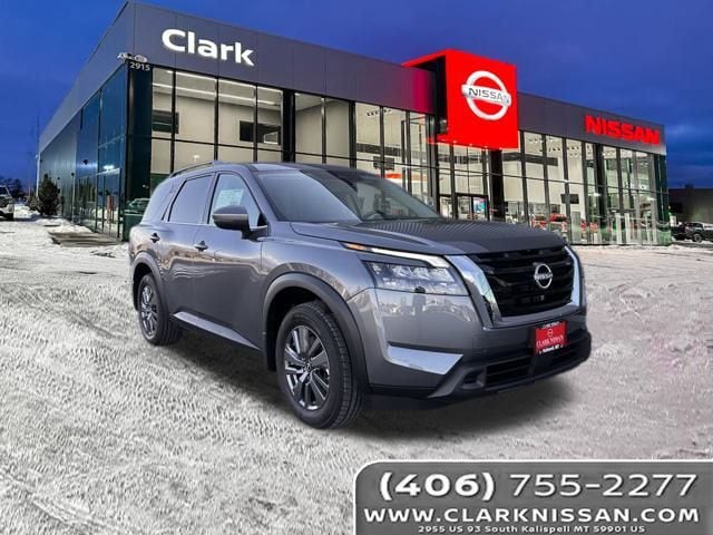 2025 Nissan Pathfinder SV's photo