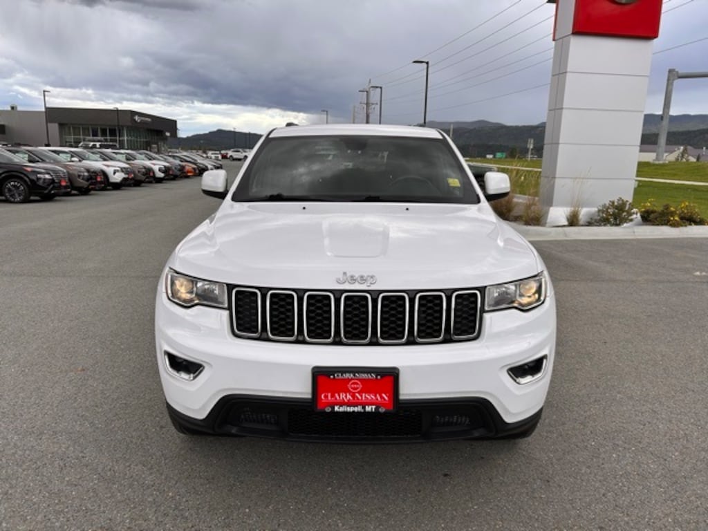 Used 2018 Jeep Grand Cherokee Laredo E SUV