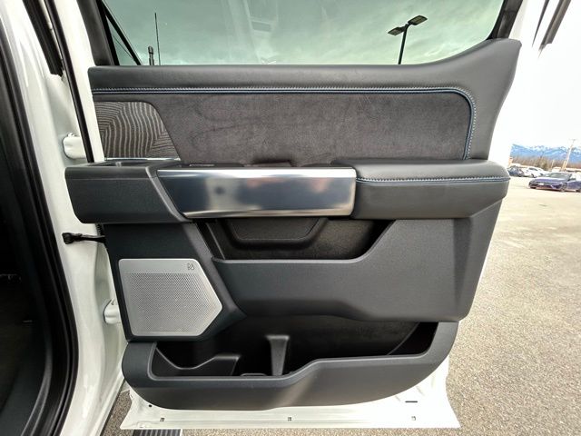2025 Ford F-350 Super Duty Platinum - Photo 57