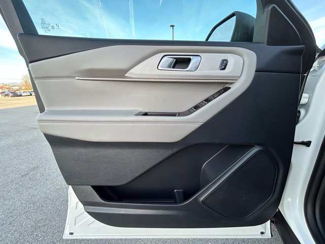 2025 Ford Explorer Active - Photo 29