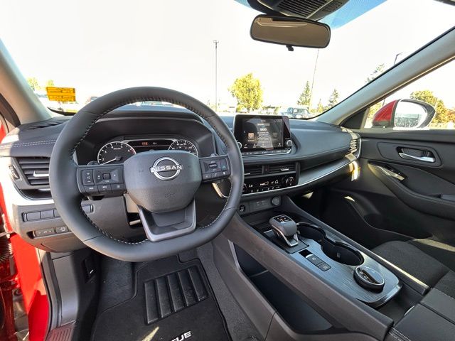2026 Nissan Rogue SV - Photo 16