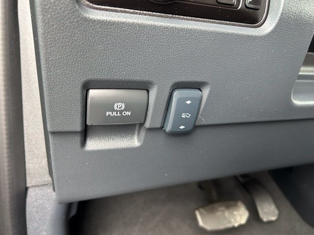 2025 Ford F-350 Super Duty Platinum - Photo 35