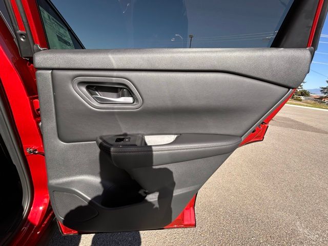 2026 Nissan Rogue SV - Photo 34