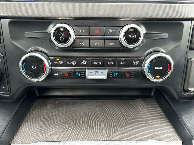 2025 Ford F-350 Super Duty Platinum - Photo 25