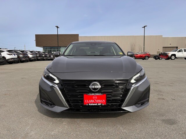 2025 Nissan Altima 2.5 SL photo 2