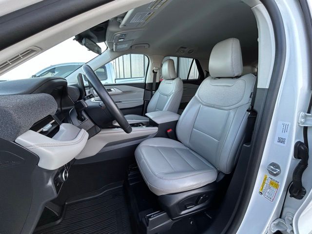 2025 Ford Explorer Active - Photo 27