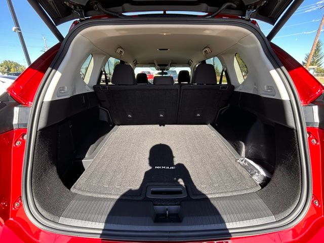 2026 Nissan Rogue SV - Photo 35