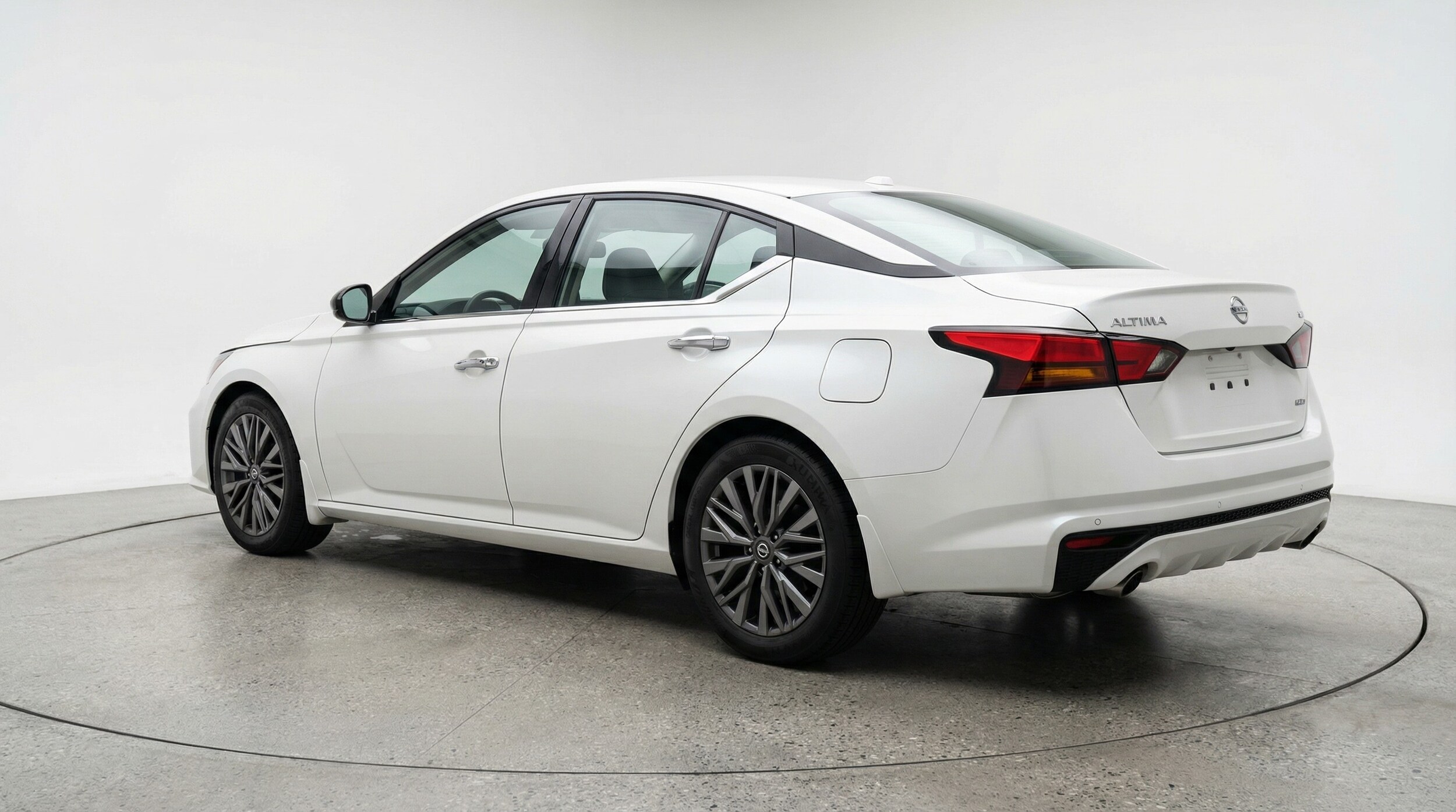 Thumbnail: 2025 Nissan Altima - 5