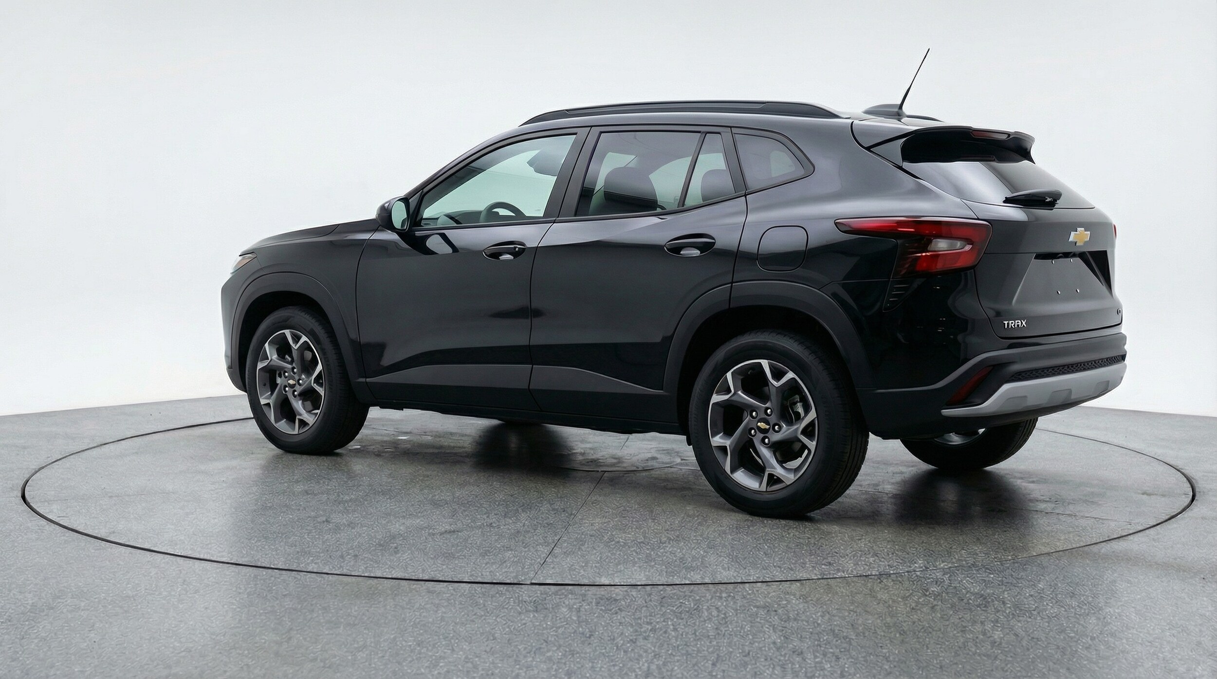 Thumbnail: 2025 Chevrolet Trax - 5