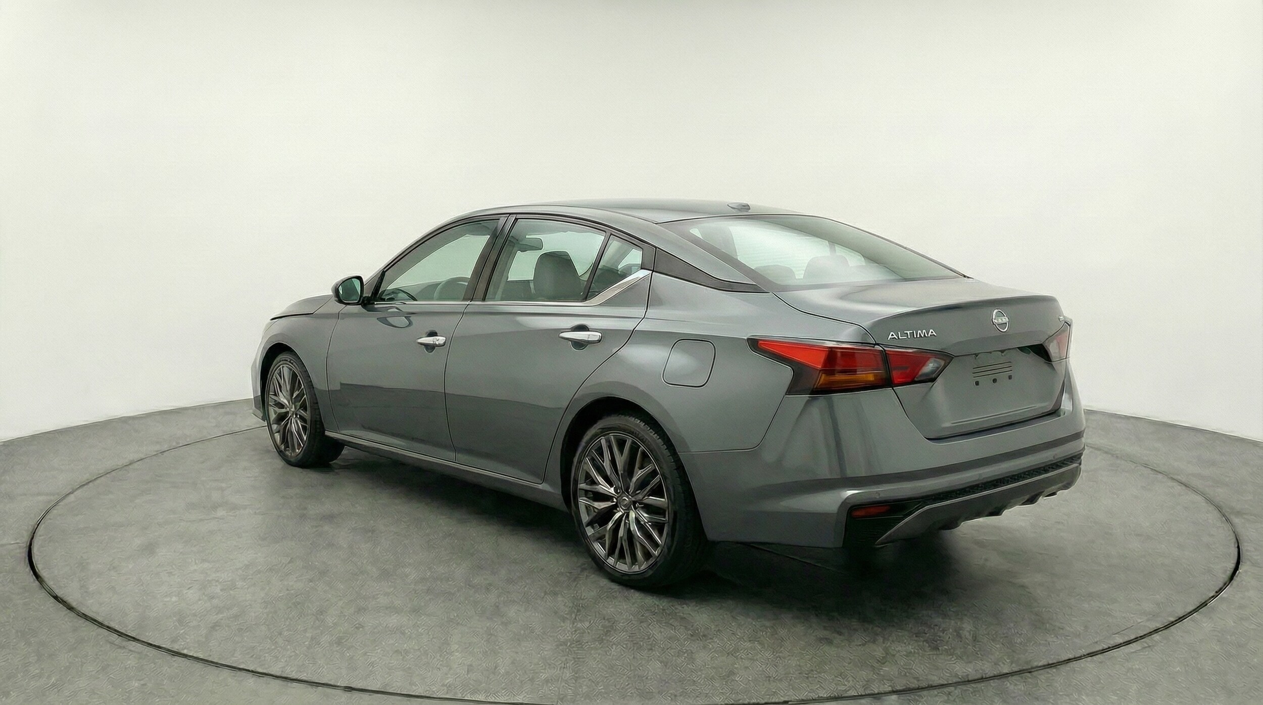 Thumbnail: 2025 Nissan Altima - 5