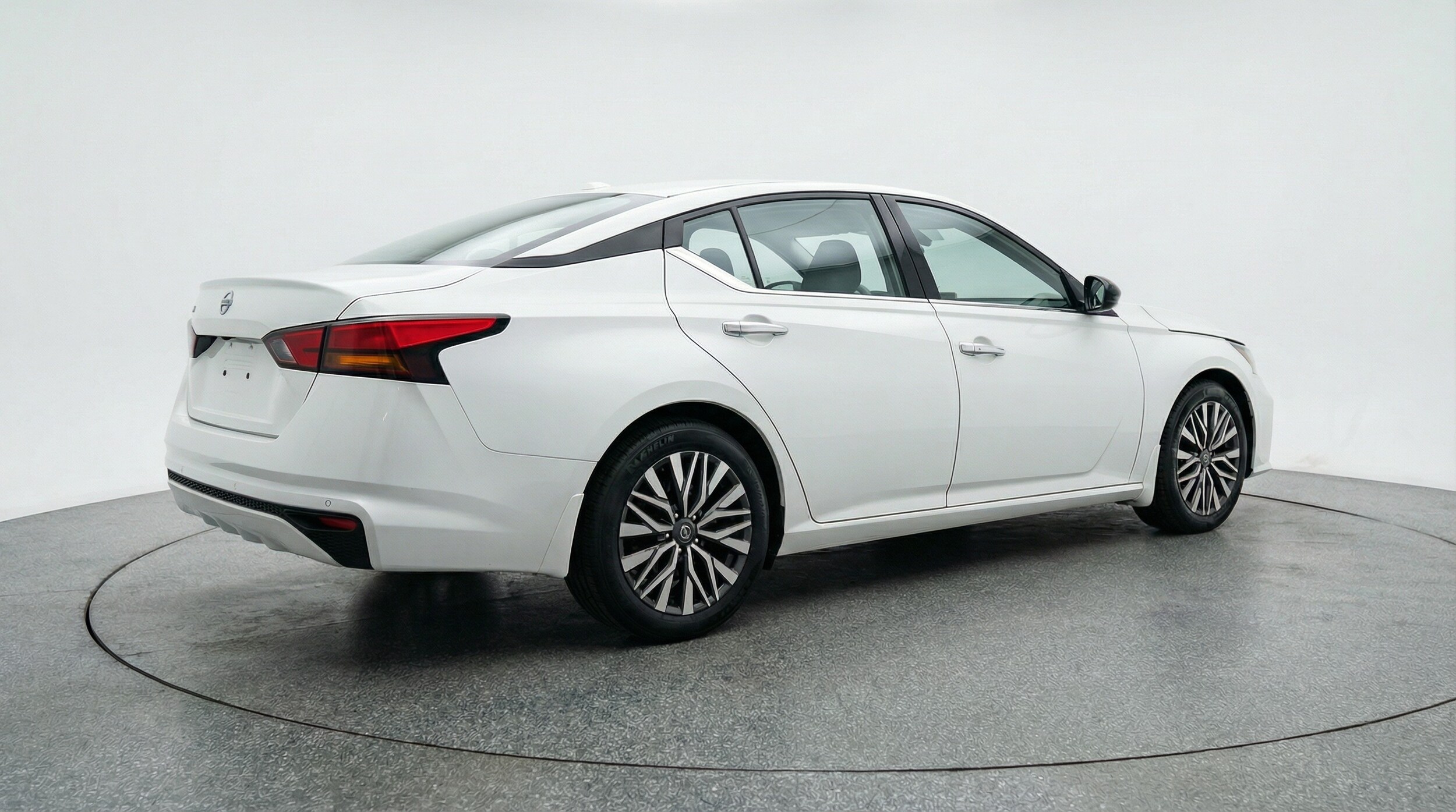 Thumbnail: 2025 Nissan Altima - 7