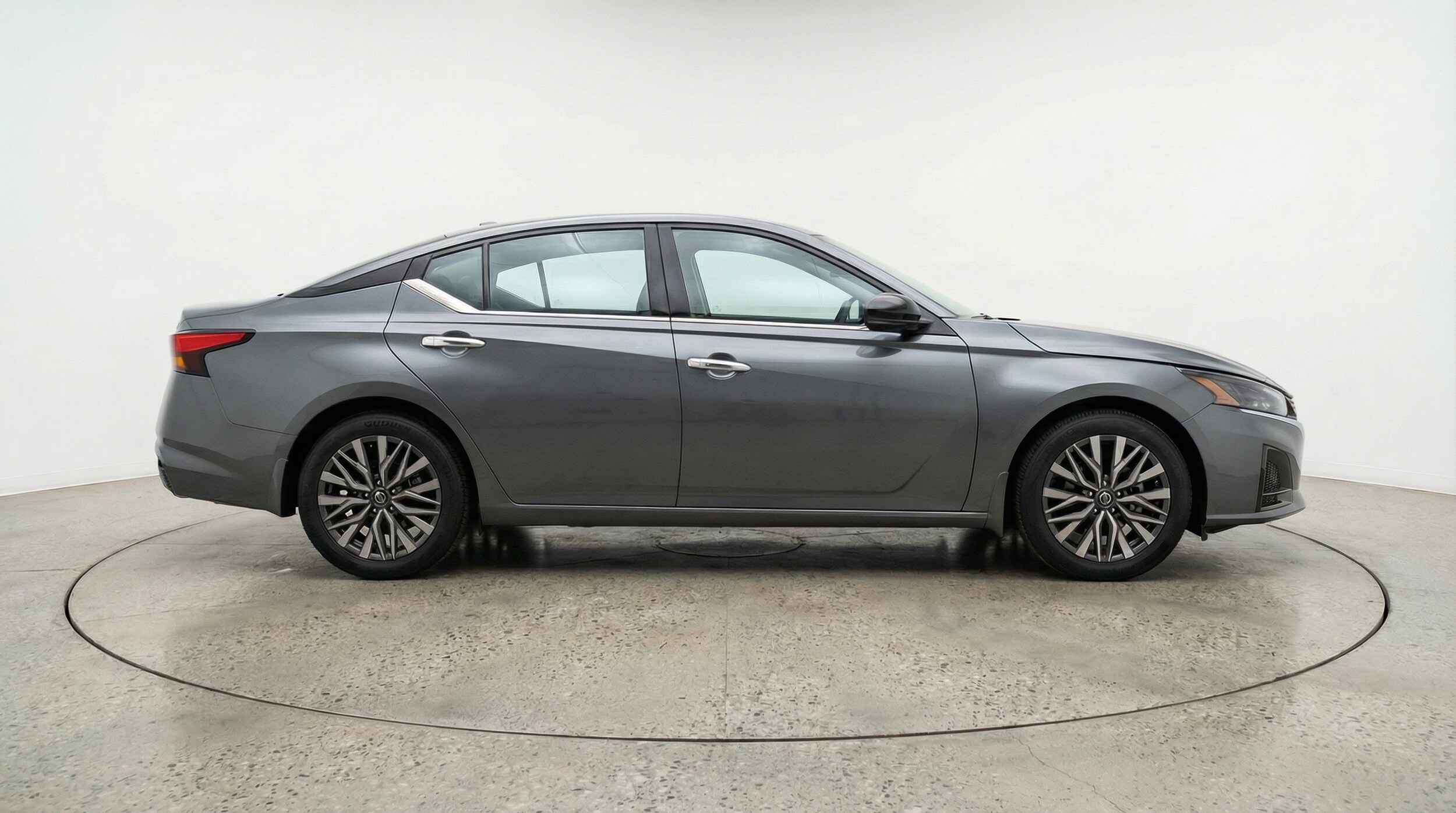 Thumbnail: 2025 Nissan Altima - 8