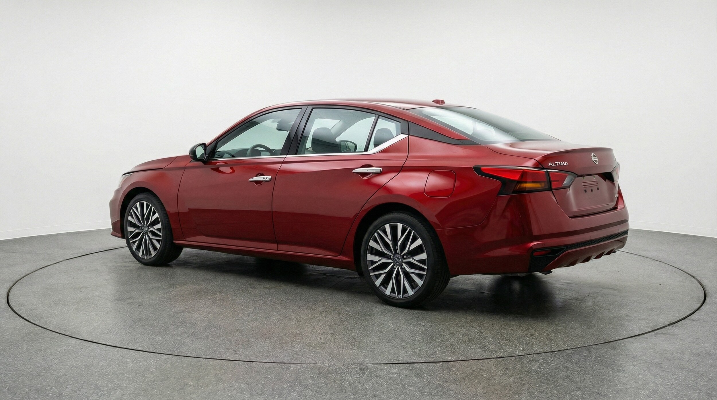 Thumbnail: 2025 Nissan Altima - 5