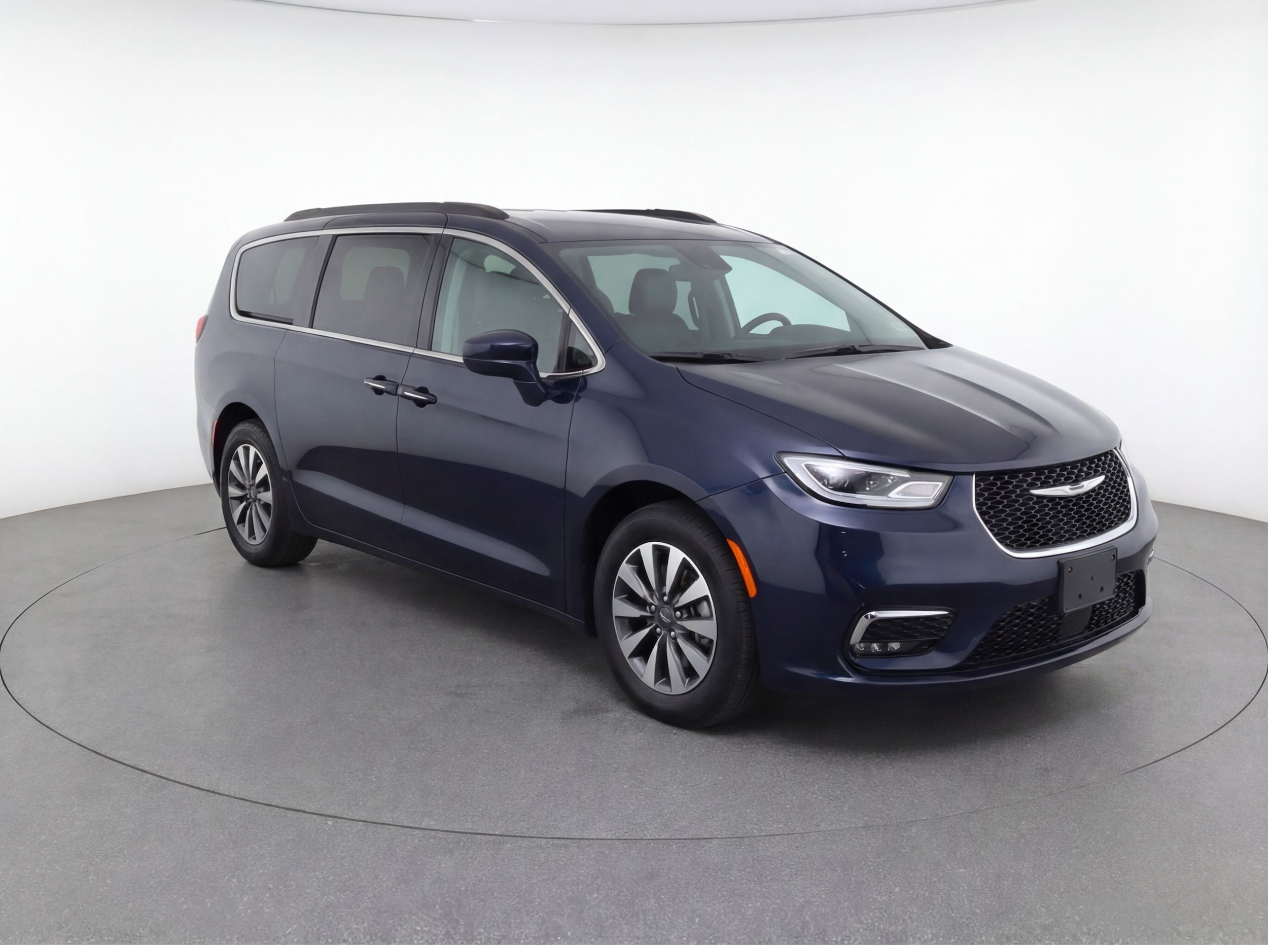 Thumbnail: 2023 Chrysler Pacifica - 1