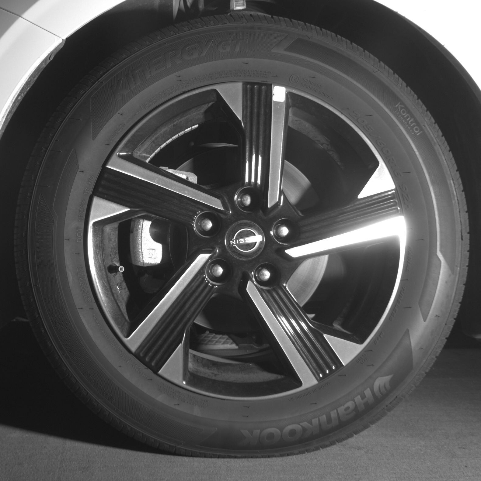 Thumbnail: 2025 Nissan Sentra - 9