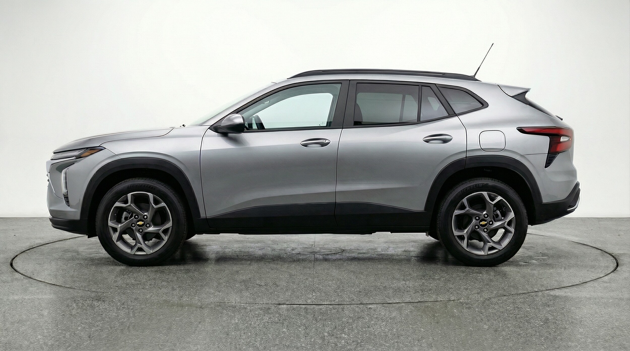 Thumbnail: 2025 Chevrolet Trax - 4