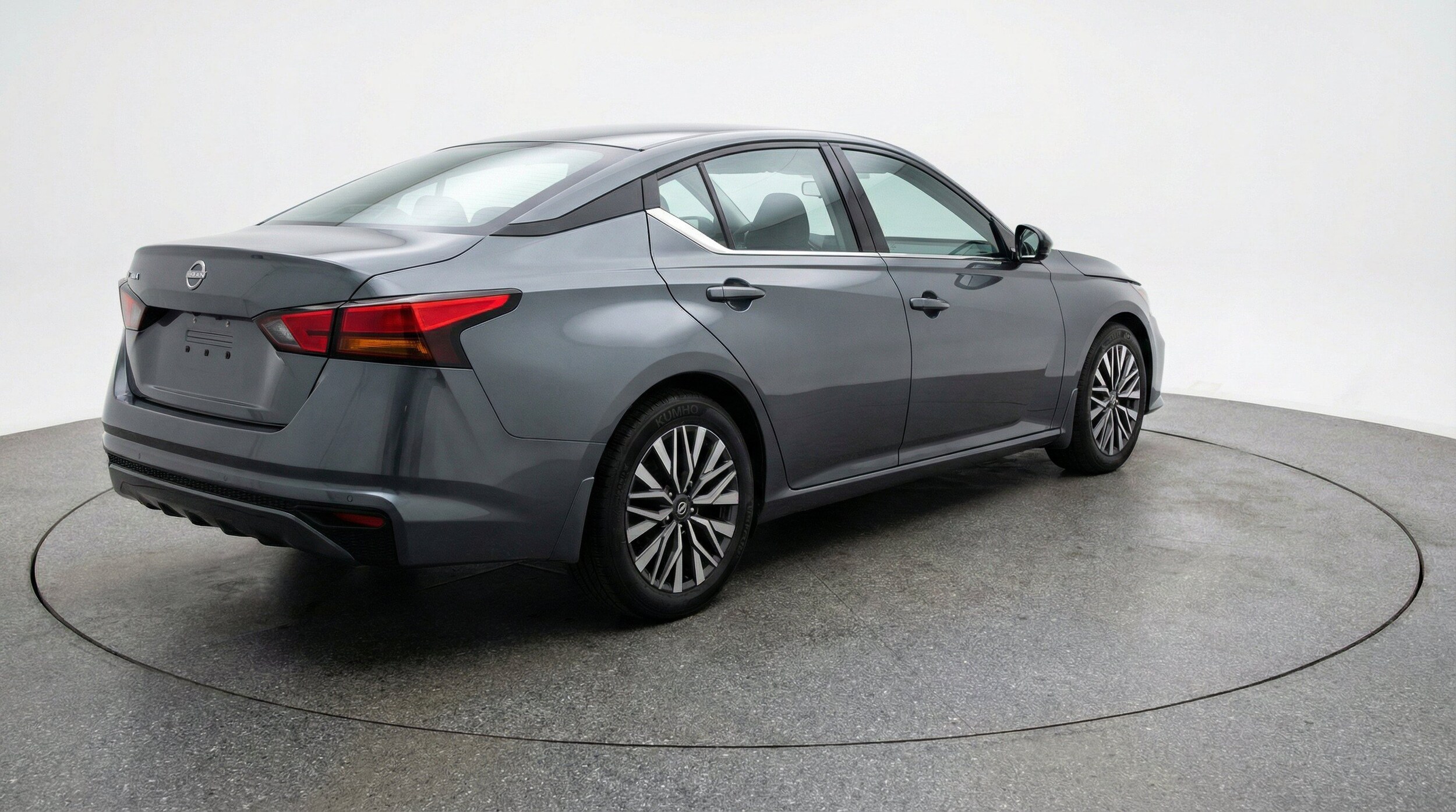 Thumbnail: 2025 Nissan Altima - 9