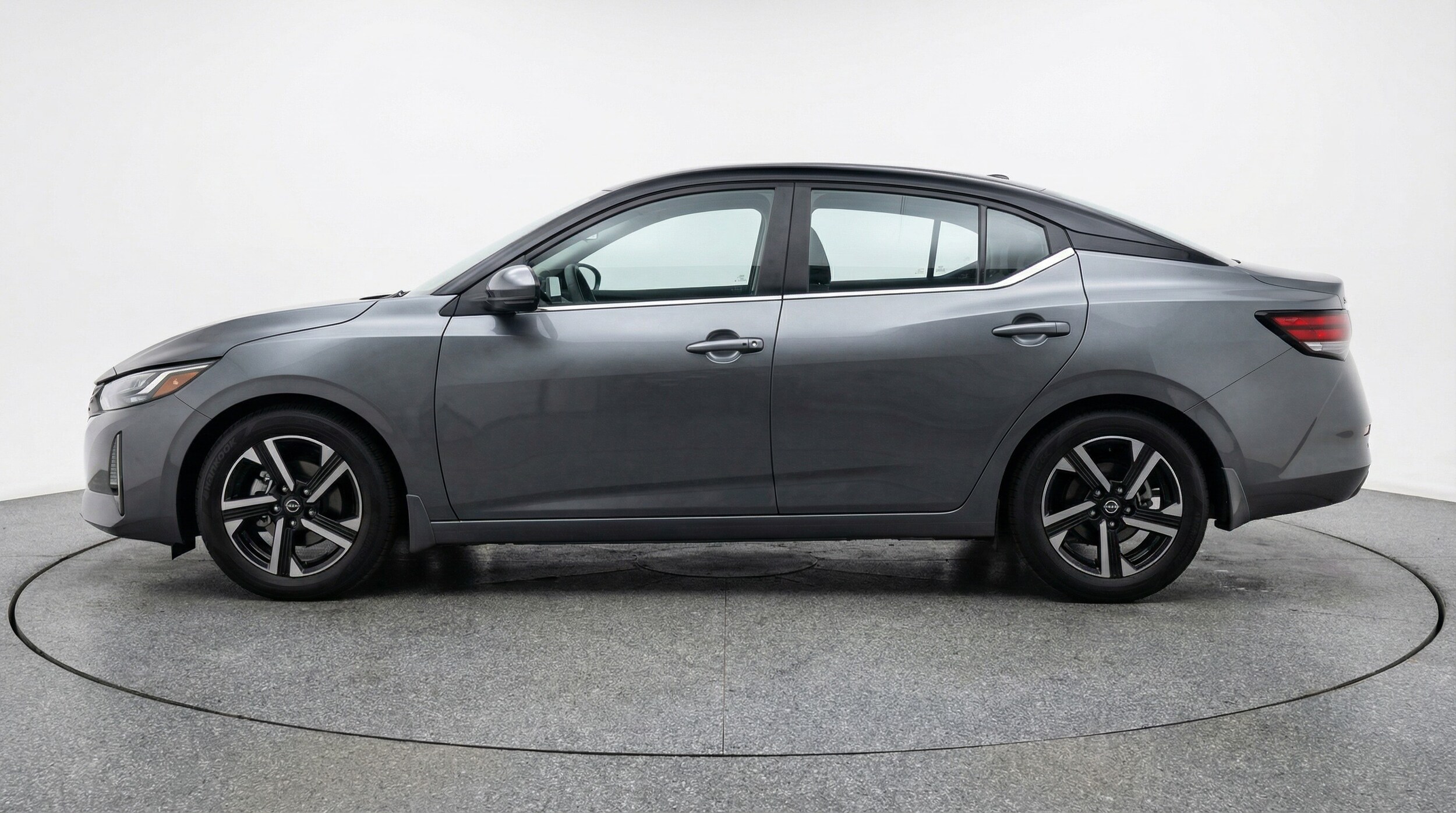 Thumbnail: 2025 Nissan Sentra - 4