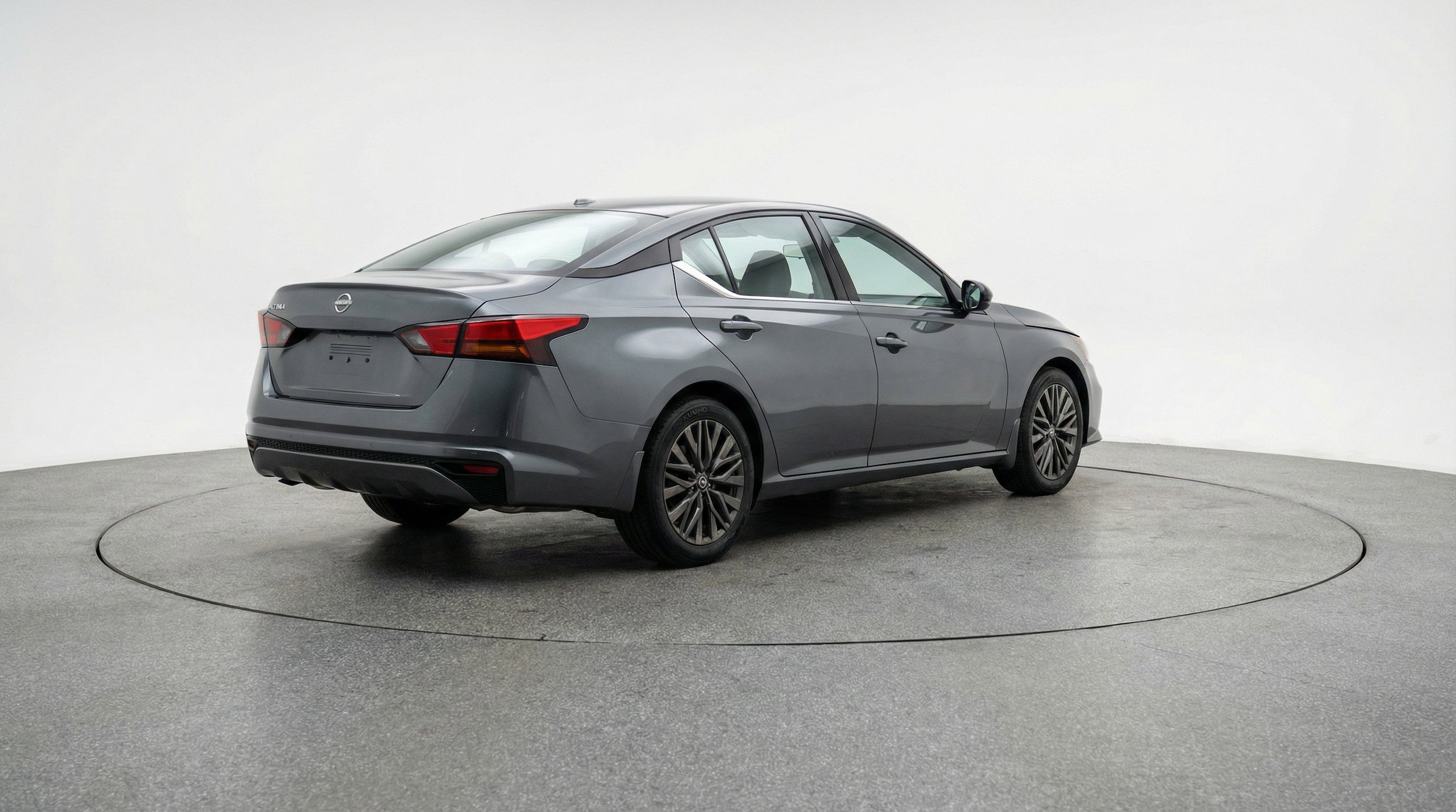 Thumbnail: 2025 Nissan Altima - 9