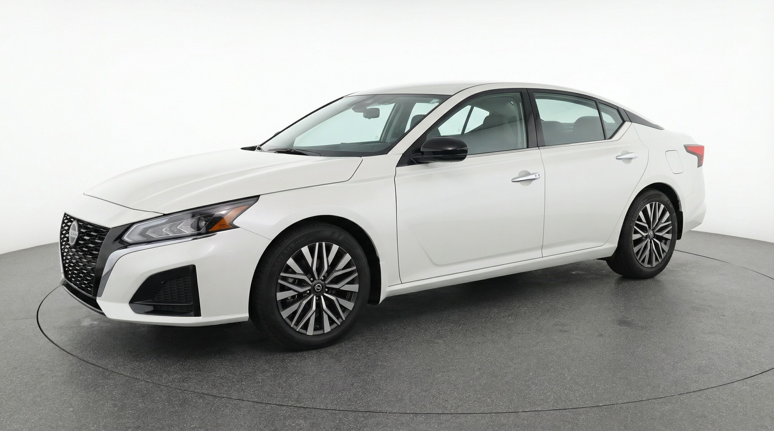 Thumbnail: 2025 Nissan Altima - 3