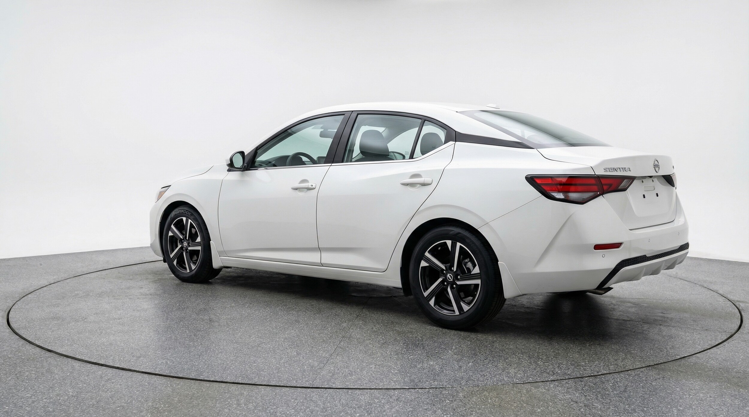 Thumbnail: 2025 Nissan Sentra - 5