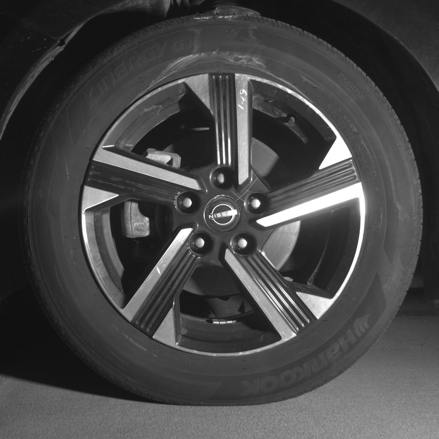 Thumbnail: 2025 Nissan Sentra - 9