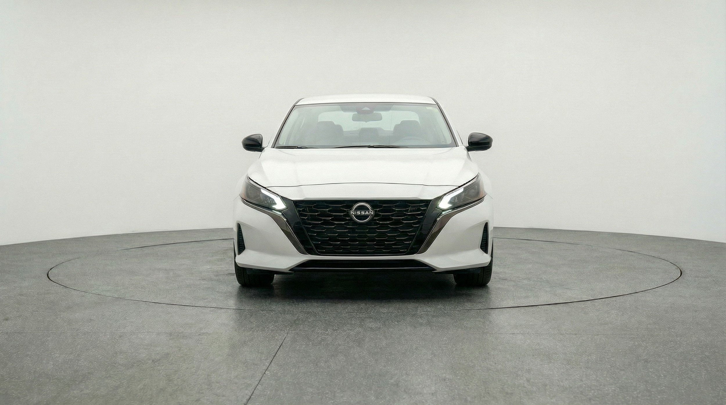Thumbnail: 2025 Nissan Altima - 2