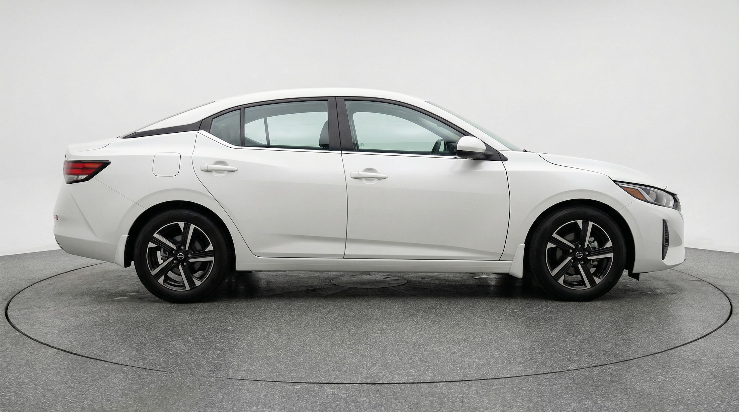 Thumbnail: 2025 Nissan Sentra - 8