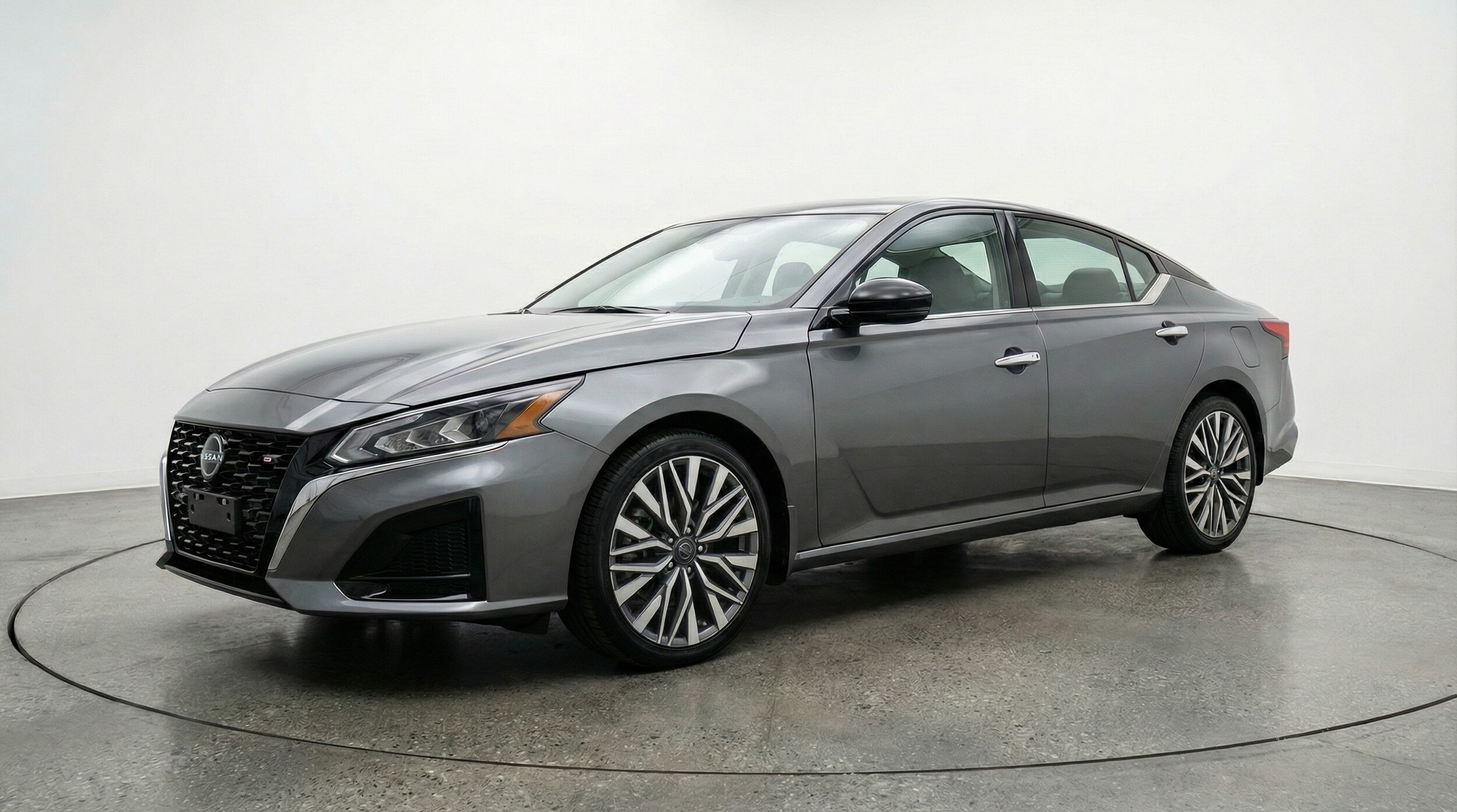 Thumbnail: 2025 Nissan Altima - 3