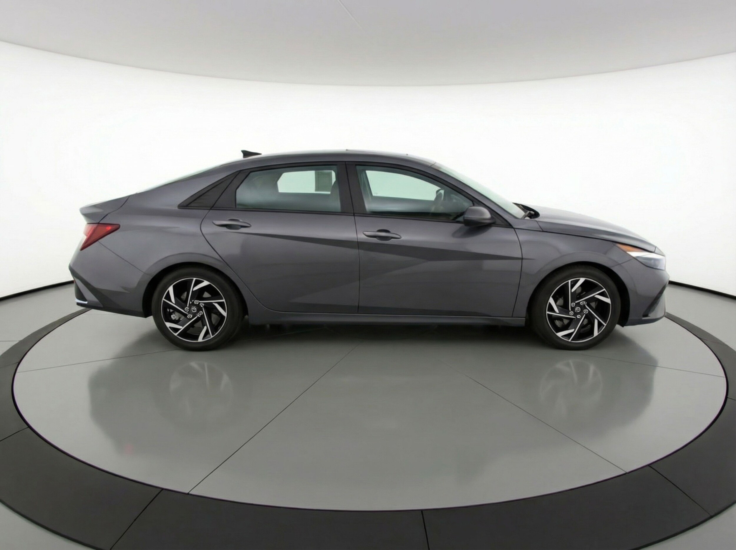 Thumbnail: 2025 Hyundai Elantra - 8