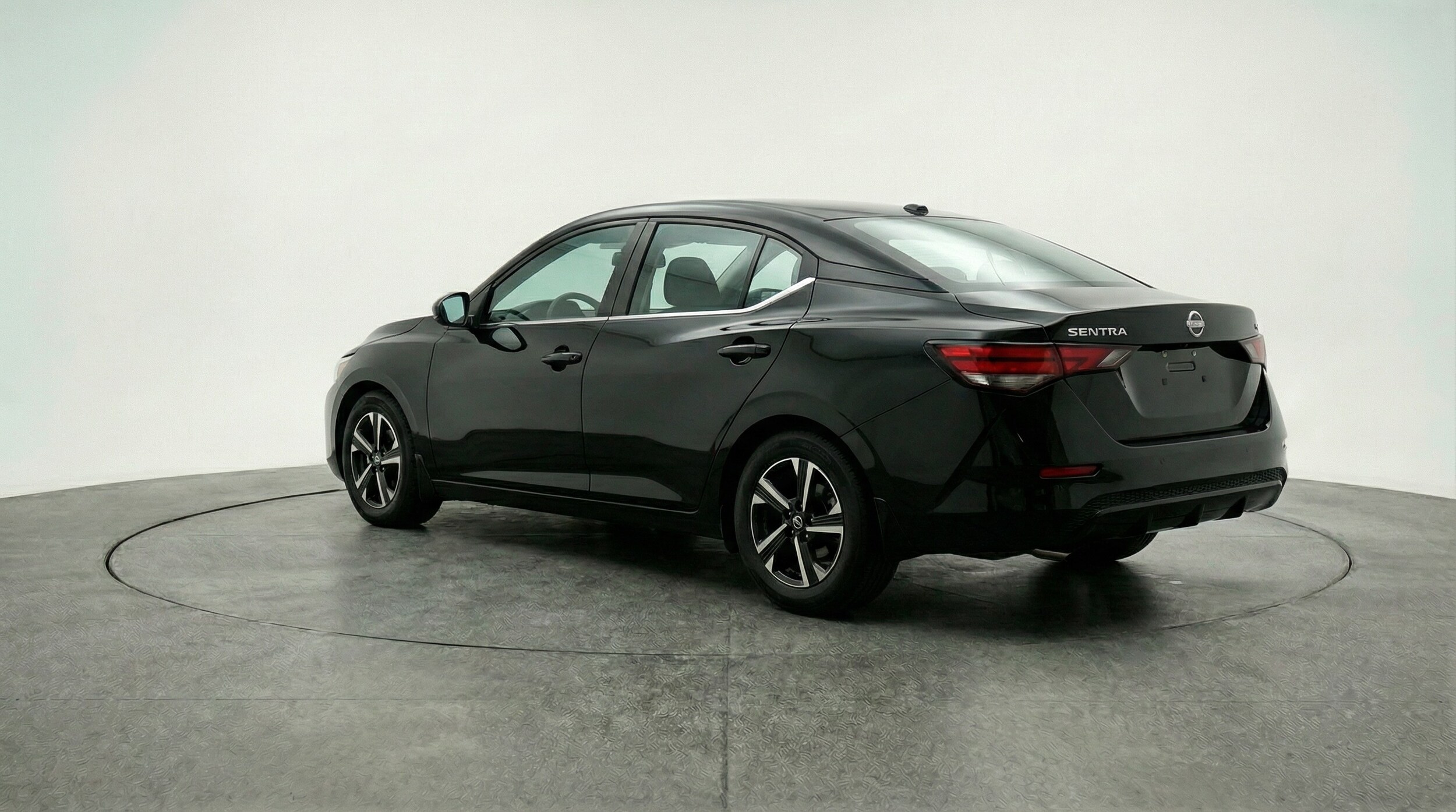 Thumbnail: 2025 Nissan Sentra - 5