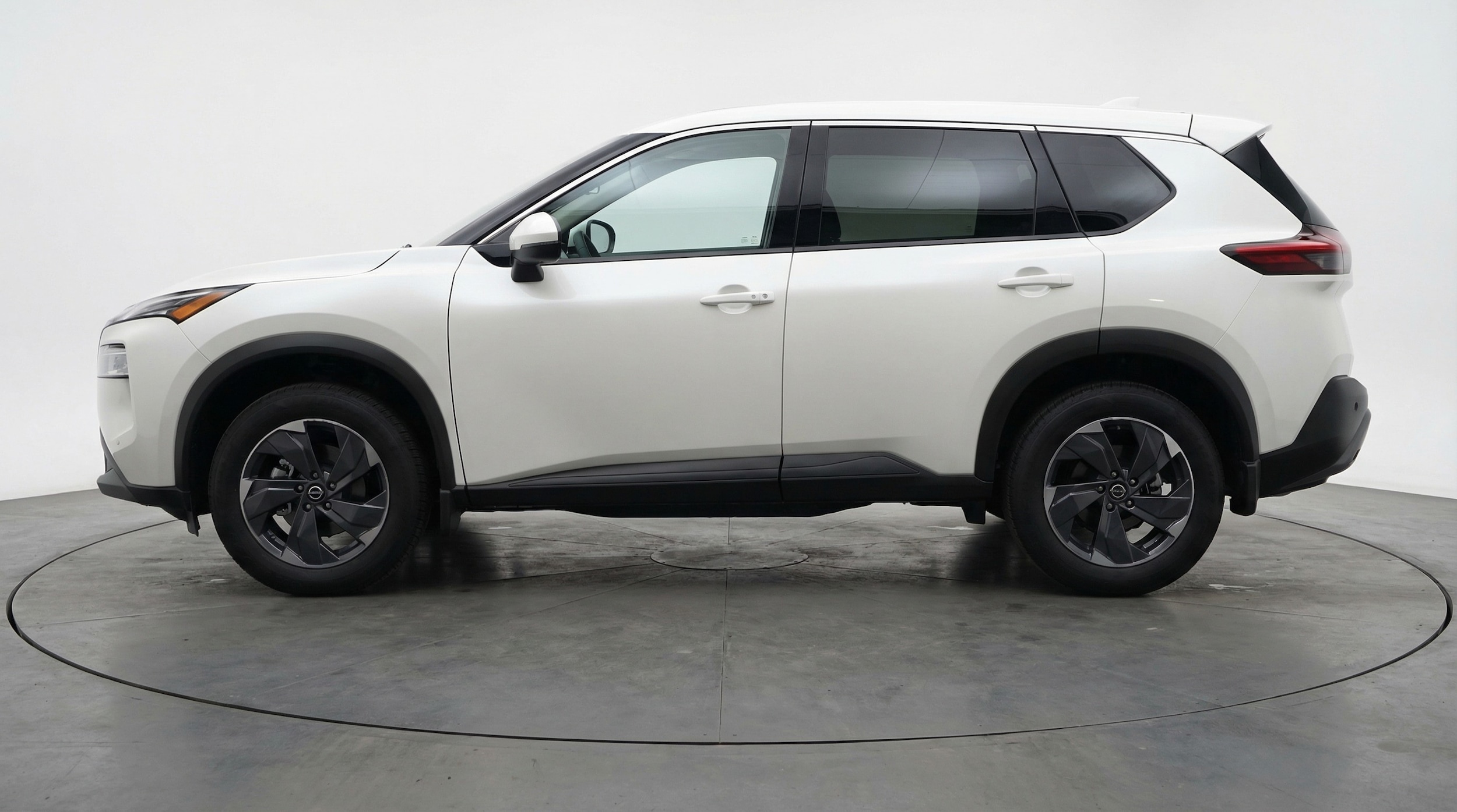 Thumbnail: 2025 Nissan Rogue - 4