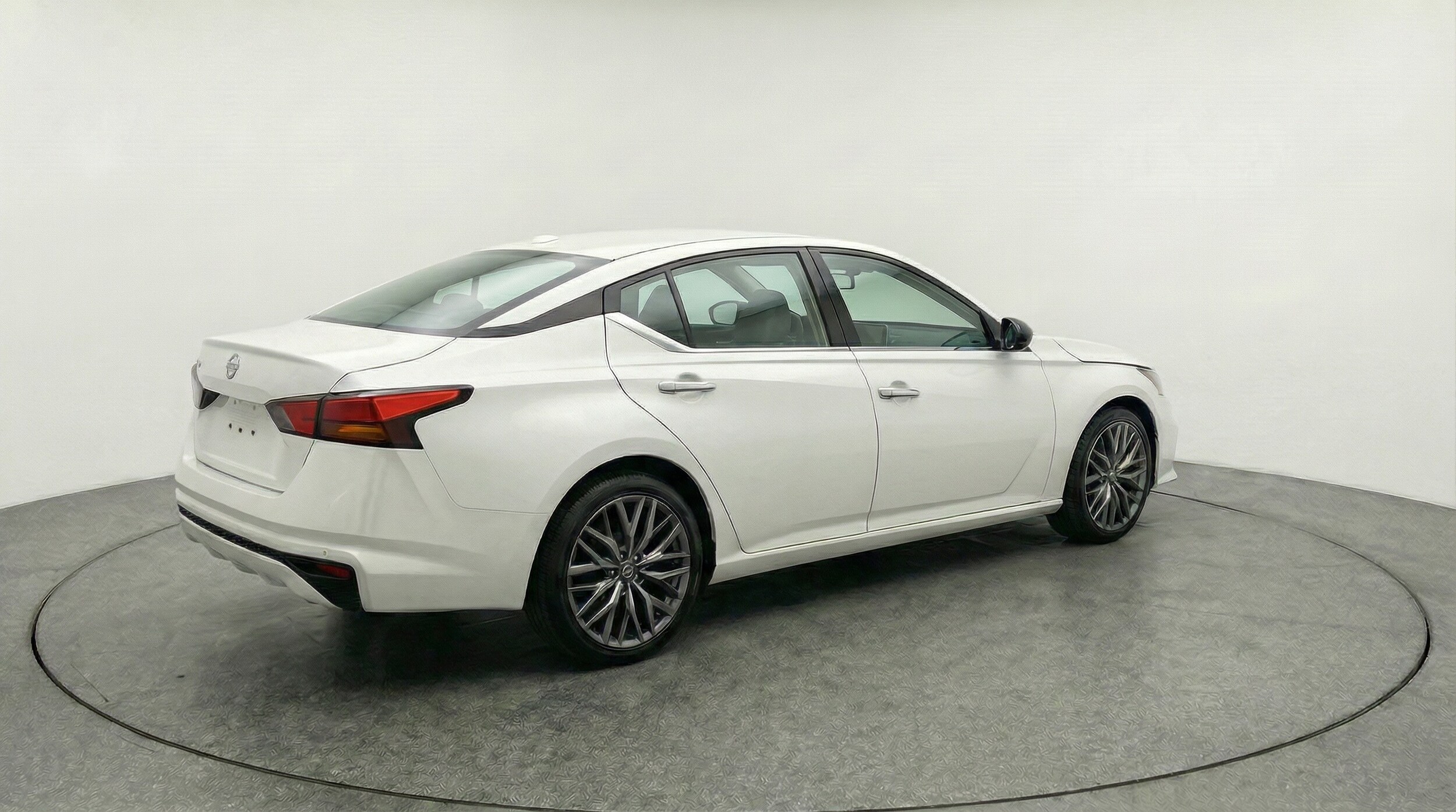 Thumbnail: 2025 Nissan Altima - 7