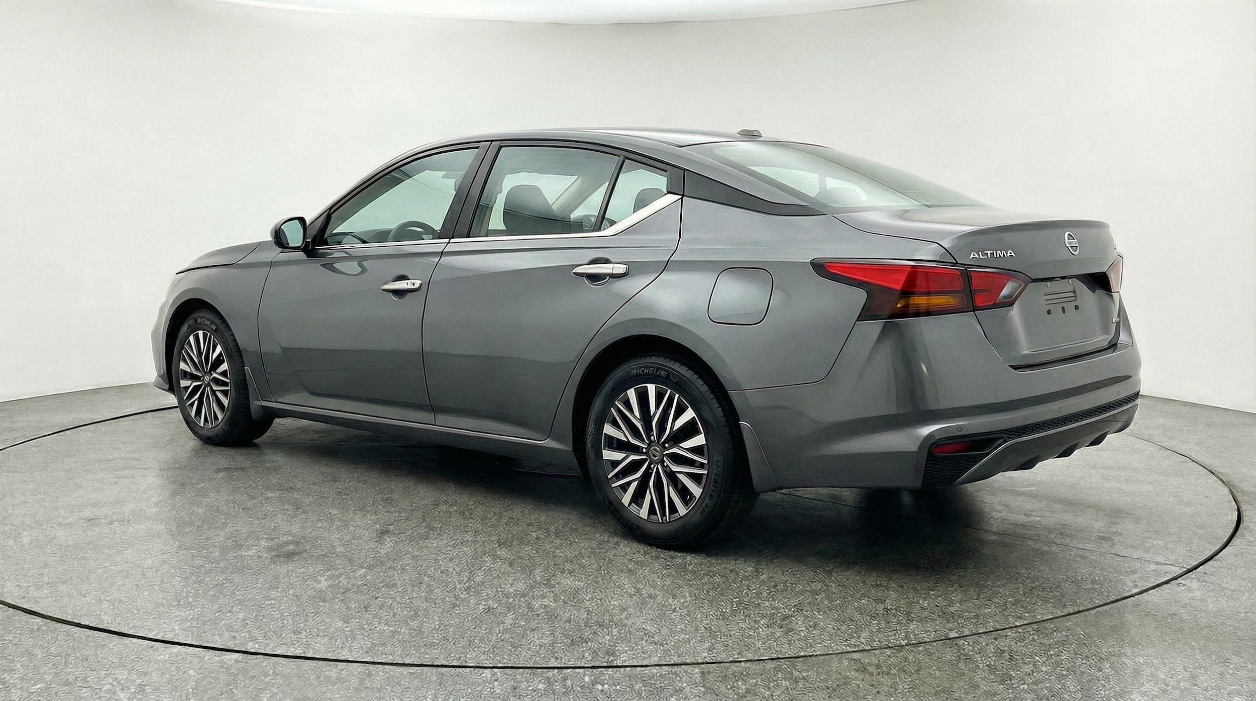 Thumbnail: 2025 Nissan Altima - 5