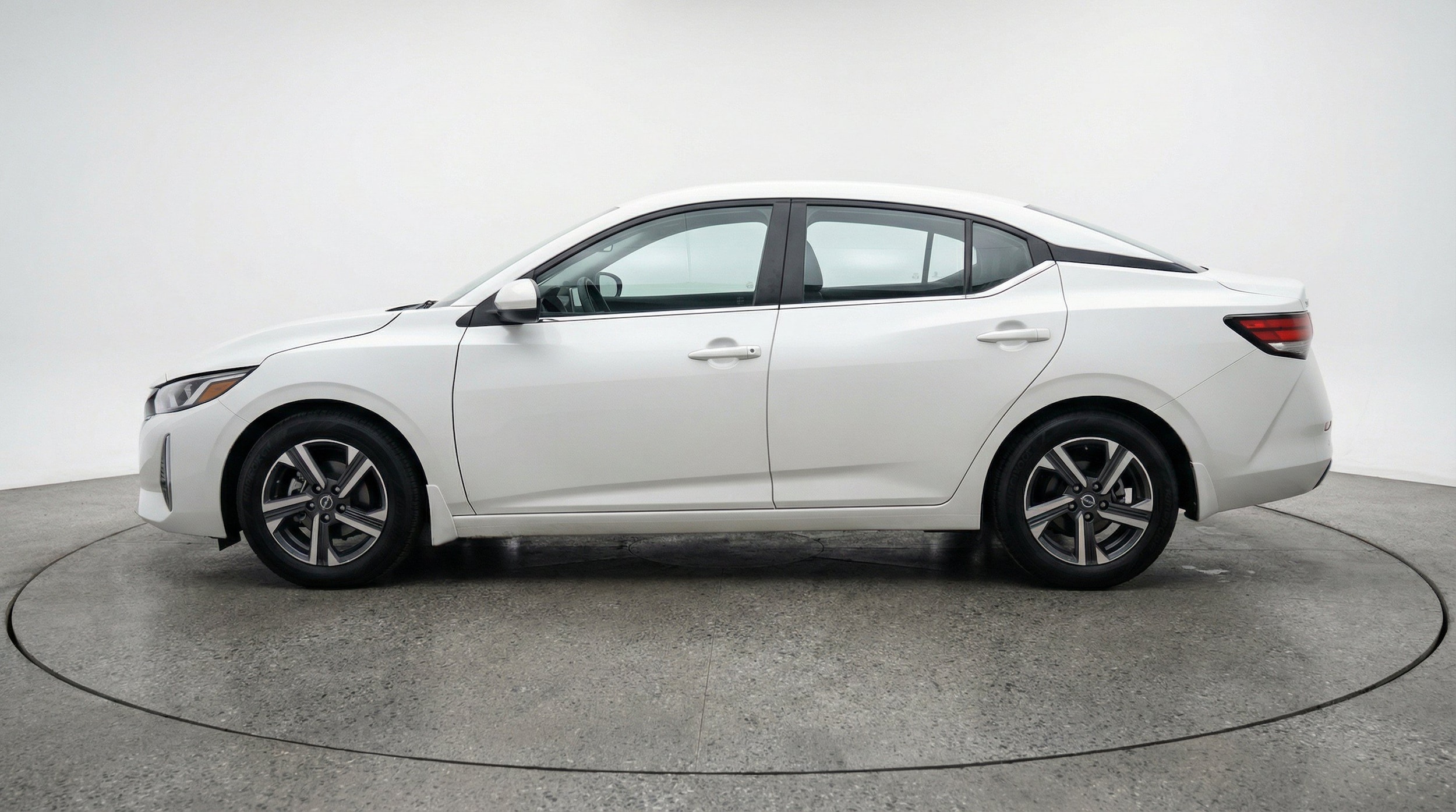 Thumbnail: 2025 Nissan Sentra - 5