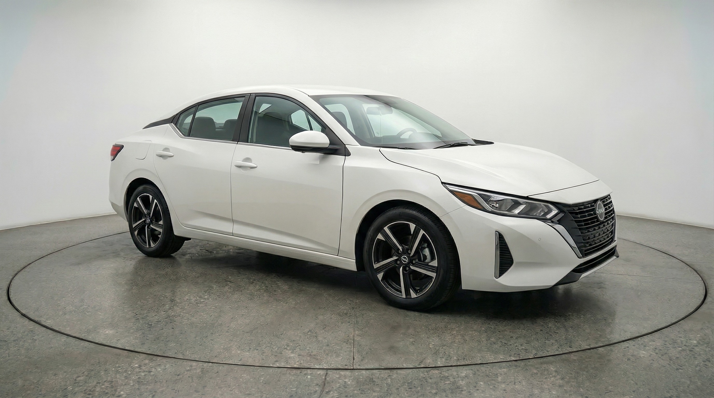 Thumbnail: 2025 Nissan Sentra - 1