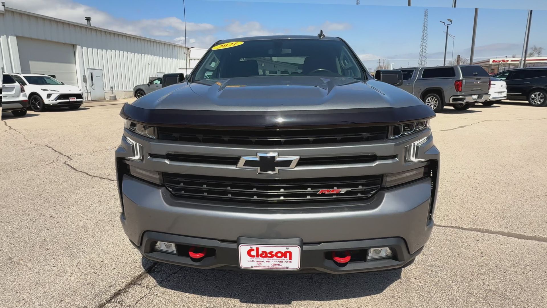 2021 Chevrolet Silverado 1500 RST photo 3