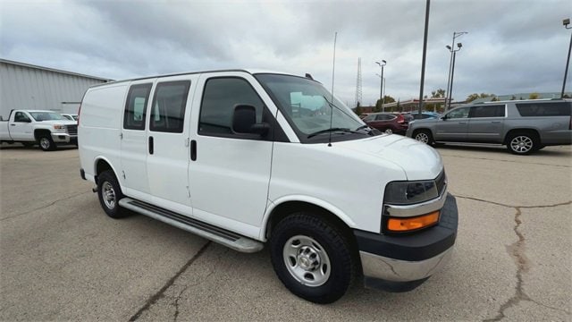 2023 Chevrolet Express Cargo Work Van's photo