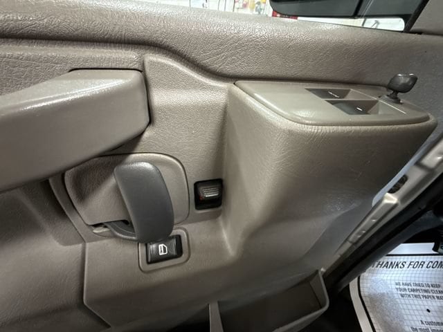 2023 Chevrolet Express Passenger LS - Photo 25