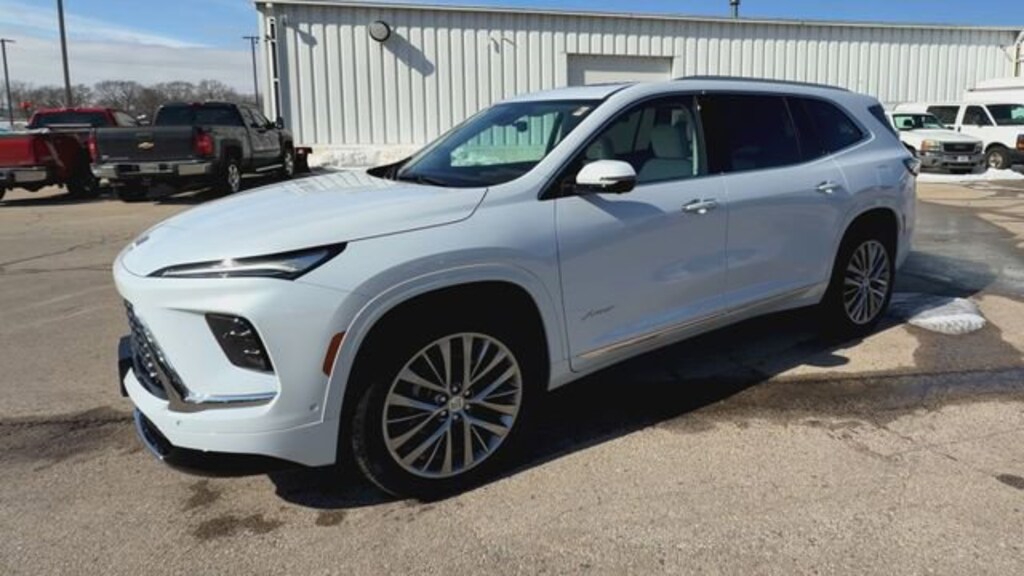 New 2026 Buick Enclave Avenir SUV