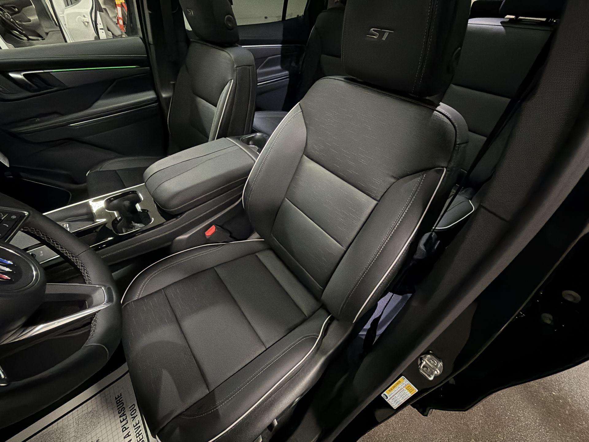 2026 Buick Enclave Sport Touring - Photo 21