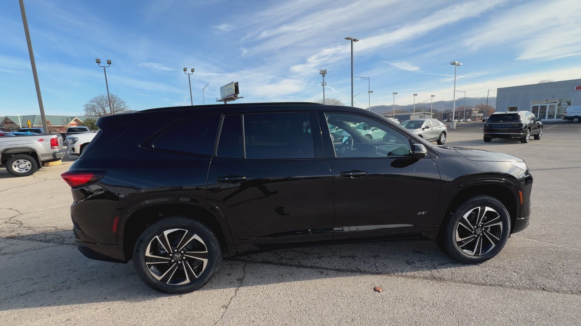 2026 Buick Enclave Sport Touring - Photo 9